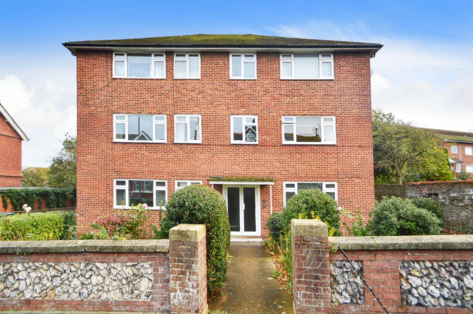 Property Details for 40 Enys Road Eastbourne East Sussex BN21 2EB